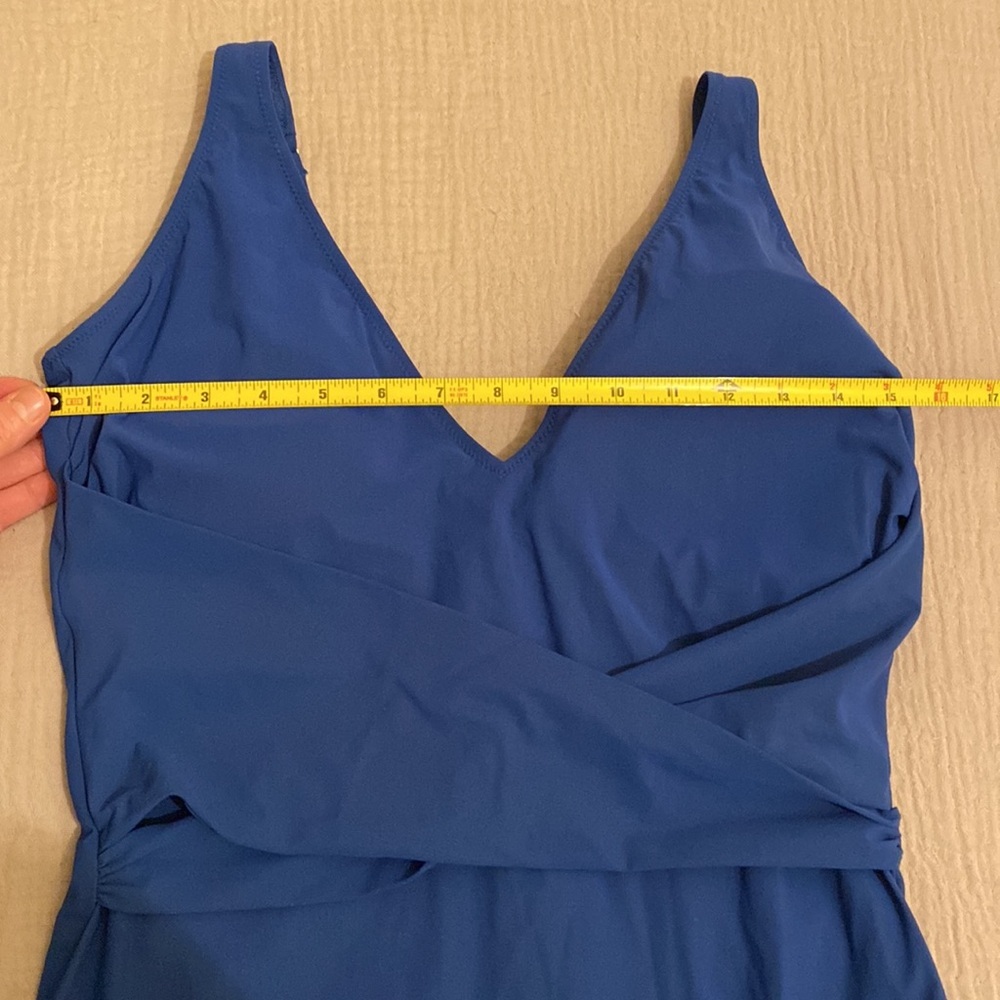 PROFILE BY Gottex One Piece Swimwear. Size 16 - Picture 4 of 7